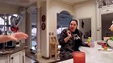 给老妈吓出女高音