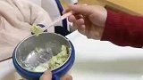 宝宝不好好吃饭宝爸一气之下吃光了