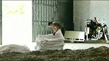 东北大姐在海南打工，扛大包月入1万，这活儿一般人干不了