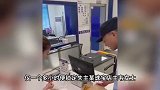 女子垃圾堆捡一堆金手镯，失主：价值近40万，员工误当垃圾丢弃