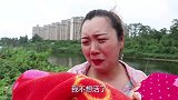 双胞胎孩子婆婆不帮忙照看，儿媳气的去跳河，儿子回来做法解气