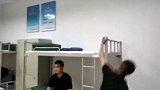 兵哥哥花式上床，哪位动作更帅呢，我推荐最后一位