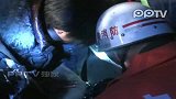 (热点合作拍客)轿车超速撞路边大树车体变形1死2伤