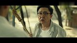 《老师好》中于谦老师抄家伙打人这段,据说当时整个剧组都笑趴了