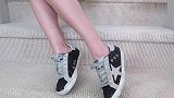 难怪女人不买运动鞋了，今年流行的亮片增高鞋太美了，保暖提气质