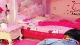 美女假装触电，老公和孩子接下来的反应，瞬间感动了！