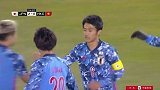 日本队角球发难再下一城 田川亨介1v2头球后蹭破死角