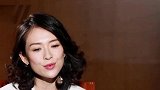 章子怡带女儿们看《夺冠》，大赞巩俐演技，感动到落泪