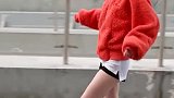 你体验过异地恋的快乐吗，本想给个大的拥抱，谁知抬头那刻悲剧了