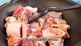 鸡肉不要再炖汤了，教你做青椒炒鸡，简单好吃又下饭