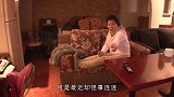 女子喂过一只流浪猫，没想到猫咪偷偷藏进家中，监控拍下全过程
