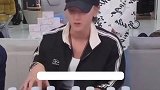 黄子韬卫生巾公司招聘大专起投，月薪最高三万，网友：哪里投简历？