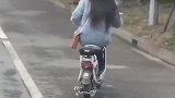 刷新了我对女司机的认知
