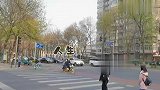 小花闺蜜聚会，仨女人一台戏，因小花婚事闺蜜俩拍桌子翻脸