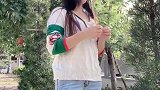 公园里的小姐姐是不是很美！