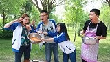 学生意外获得超能力，眼泪可以变出火鸡面，与大厨抢生意