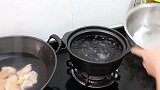 猪脚加1把菜干，天热这做法太开胃了，不用饭光吃它就吃到撑真香
