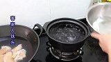 猪脚加1把菜干，天热这做法太开胃了，不用饭光吃它就吃到撑，真香