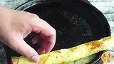 杂粮煎饼好吃又好看，老方法新味道，粗粮细作，一勺一个