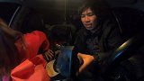 自驾夫妻旅行，在车里睡了一个多月，终于可以住宾馆了