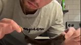 很多老外喜欢吃烂香蕉