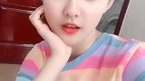 悄悄问圣僧女儿美不美