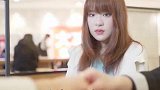 我的两个闺蜜第一次见面竟然还撞包这是缘分吗?
