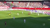 上半场补时第1分钟纽伦堡球员克尔克射门