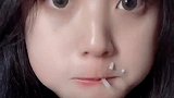 小姐姐吃饭的时候也太可爱了吧，心动了怎么办