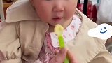宝宝吃榴莲坚决不吃第二口了