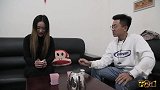 美女向小伙表白，小伙婉言拒绝，俩人你一句我一句真逗