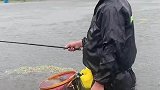 想钓大鱼，必须风雨无阻