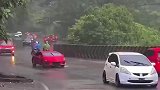 山路上惊现超跑，就是看着不太对劲