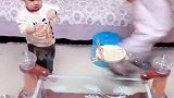 自从带着两个熊孩子，去了姥爷家住，姥爷就没吃过一顿饱饭
