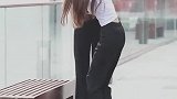这对小美女，在整什么呢？