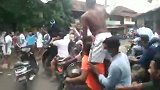 进击的阿三！印度阿迷骑摩托集体出动 炸街庆祝阿根廷夺冠