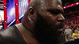 WWE-14年-RAW第1119期：大秀难言当年勇 体型最大男人不敌最强壮男人-花絮