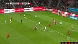 第32分钟勒沃库森球员阿米里射门 - 被扑
