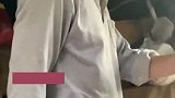 男子在山里陌生人家蹭顿饭，主人盛情款待让其受宠若惊
