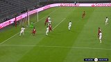 第2分钟拜仁慕尼黑球员卢卡斯·埃尔南德斯射门 - 被扑