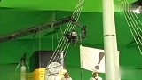 娱乐播报-20111109-周杰伦装萌扮可爱新歌跳水手舞