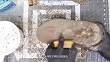 在泥中捡来的球鞋还能够复原吗？老外浴室洗刷，神奇操作秀翻全场