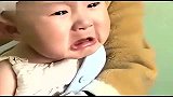 妈妈带着”小情人“去打针，针扎下去的一刻，宝宝色变！