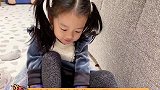 陈赫首晒大女儿露脸照，身穿公主裙，扎着双马尾很是可爱娱乐播报台