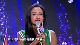 辣妈登台秀肌肉，现场叫板评委掰手腕，评委秒败