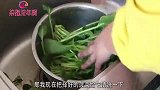 菠菜里加1碗面粉太美味，除了香还是香，简单营养又快速，好吃