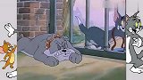 猫和老鼠：汤姆想去钓鱼，狗哥正在睡觉，一把抱住了汤姆的腿