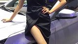 美女车模小姐姐，一身黑色的造型，尽显独特气质！