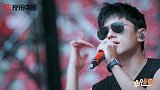 张杰演唱会双胞胎女儿萌音首秀与爸爸隔空合唱