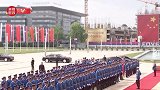 独家视频丨习近平和夫人彭丽媛抵达塞尔维亚大厦前广场 武契奇总统夫妇热情迎接